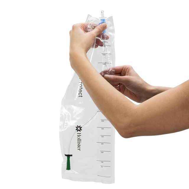 9694 instantcath protect catheter hand 3