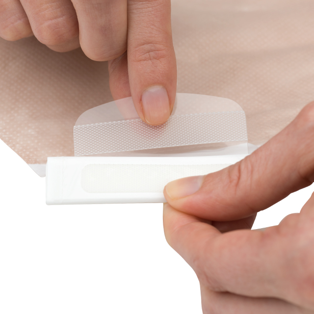 28320 moderma flex drainable pouch flat softflex hand 1