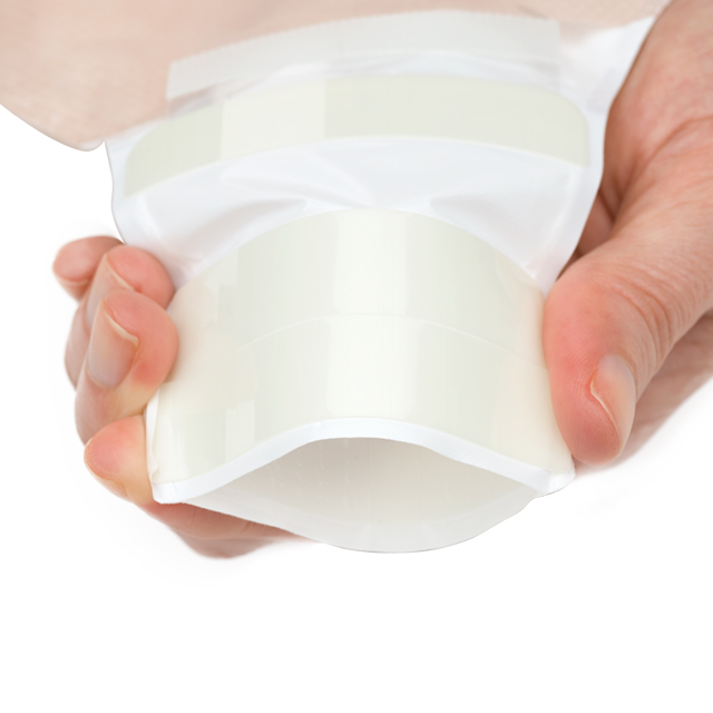28320 moderma flex drainable pouch flat softflex hand 2
